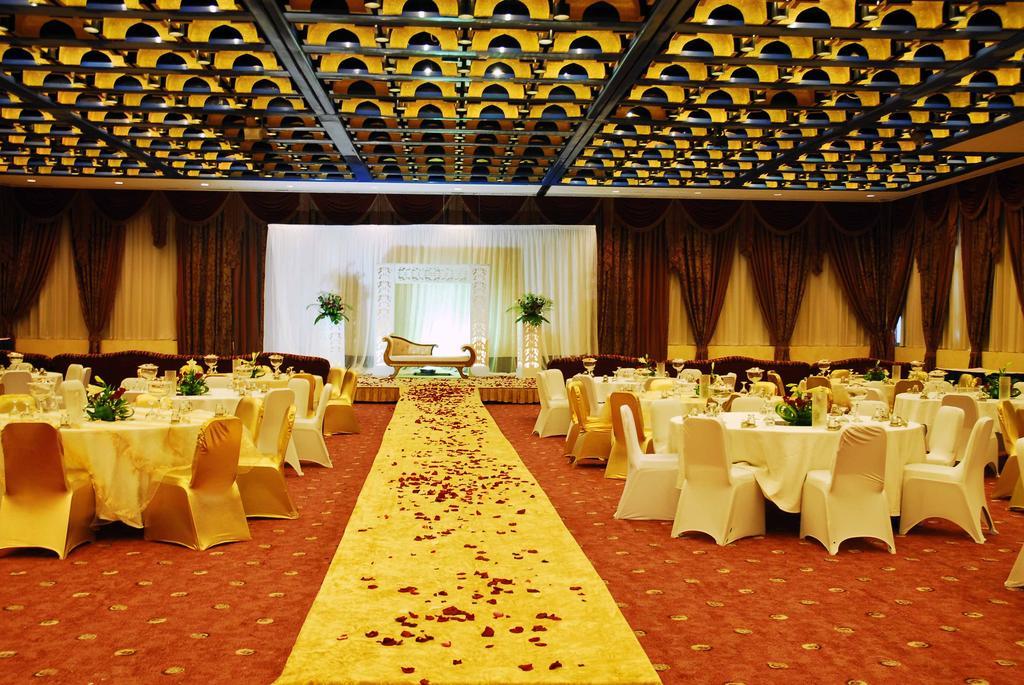 Dhahran International Hotel Exterior photo