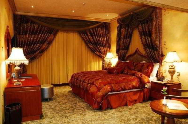Dhahran International Hotel Exterior photo