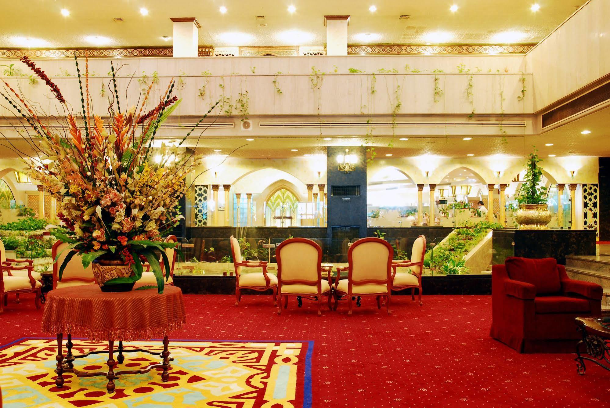 Dhahran International Hotel Exterior photo