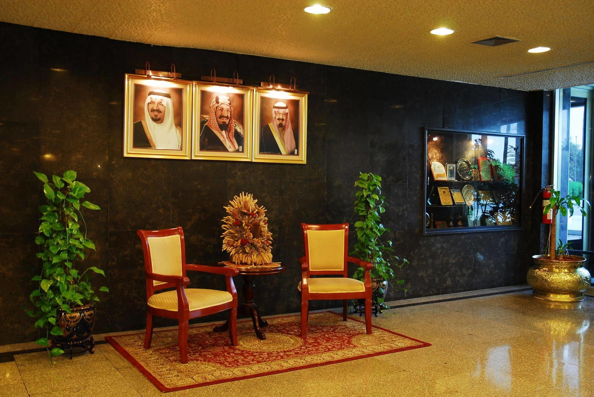 Dhahran International Hotel Exterior photo